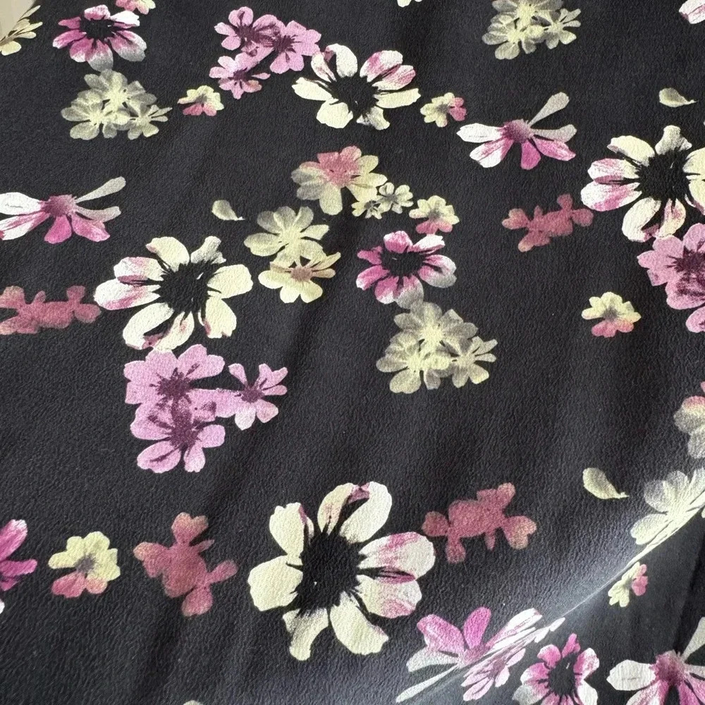 EQUIPMENT FEMME EUC Black Silk Button Front Floral Print Blouse Shirt S - Picture 4 of 5